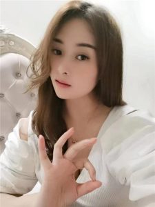 26164503829-225x300.jpg